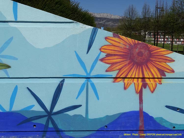 Fleurs et éoliennes