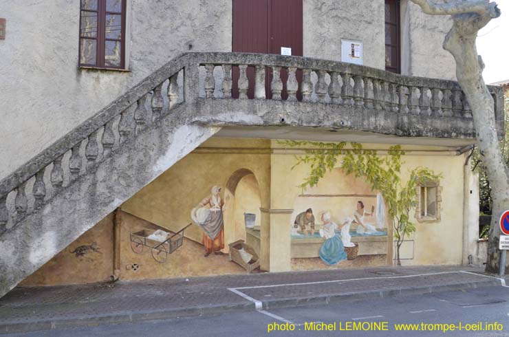 Rousset-2