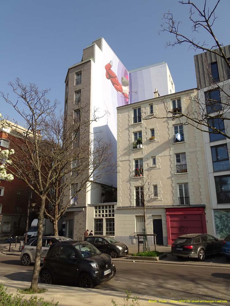 Enfant passe-muraille
