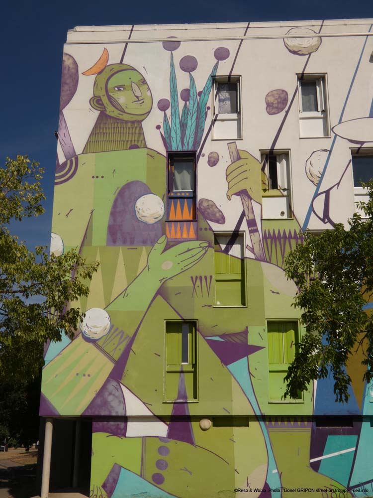 Hepburn et personnage vert