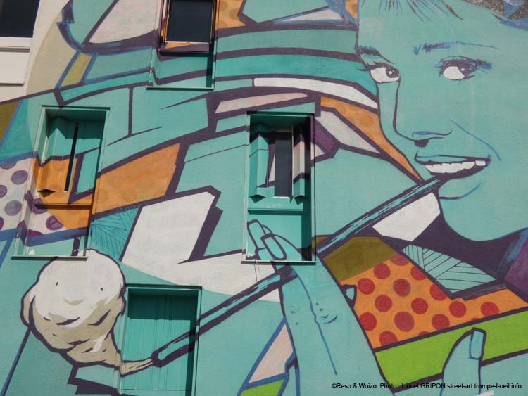 Hepburn et personnage vert