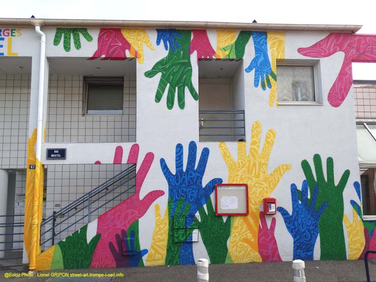 Le Port – Les mains