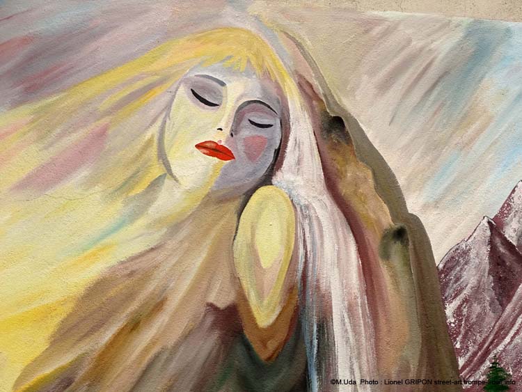 Femme cascade