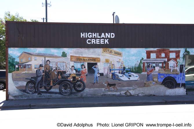 Highland Creek parade