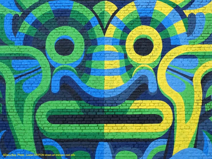 Totem coloré