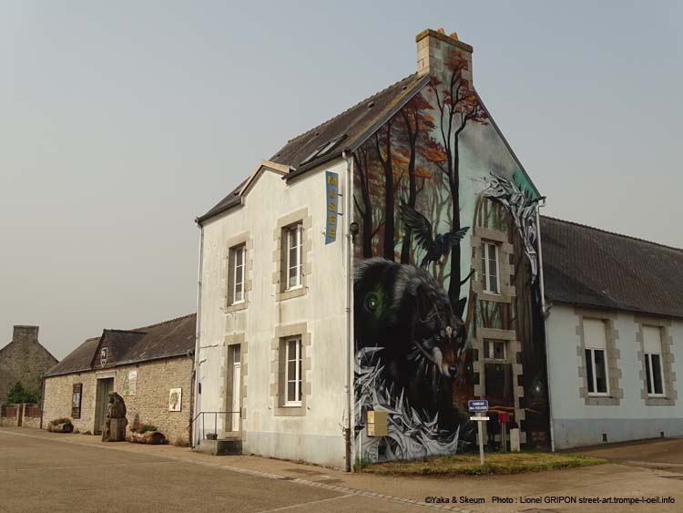 Le Cloitre Saint-Thegonnec