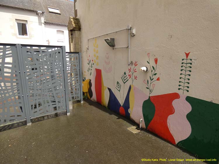Fleurs et vases