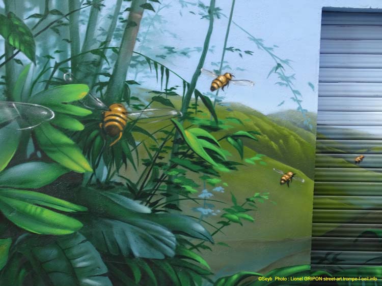 Jungle et guêpes