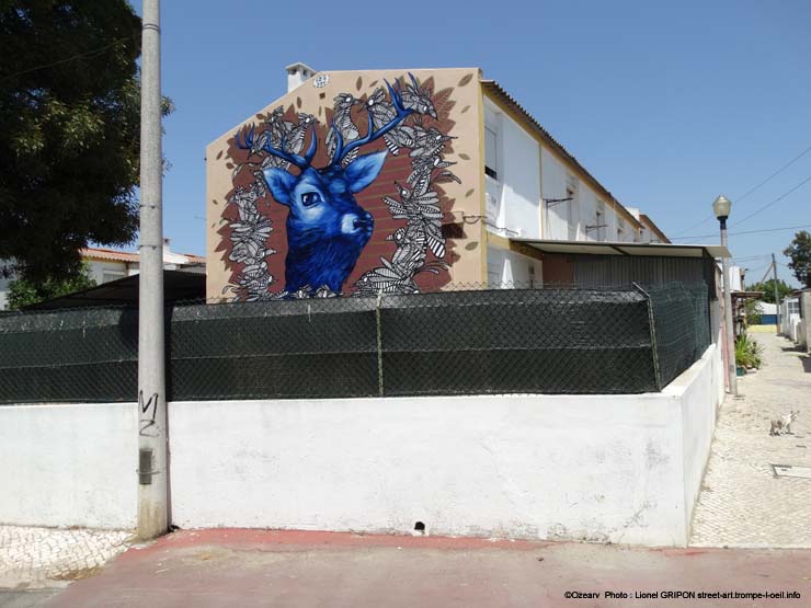Le cerf bleu