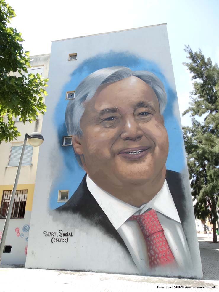 Notable cravaté