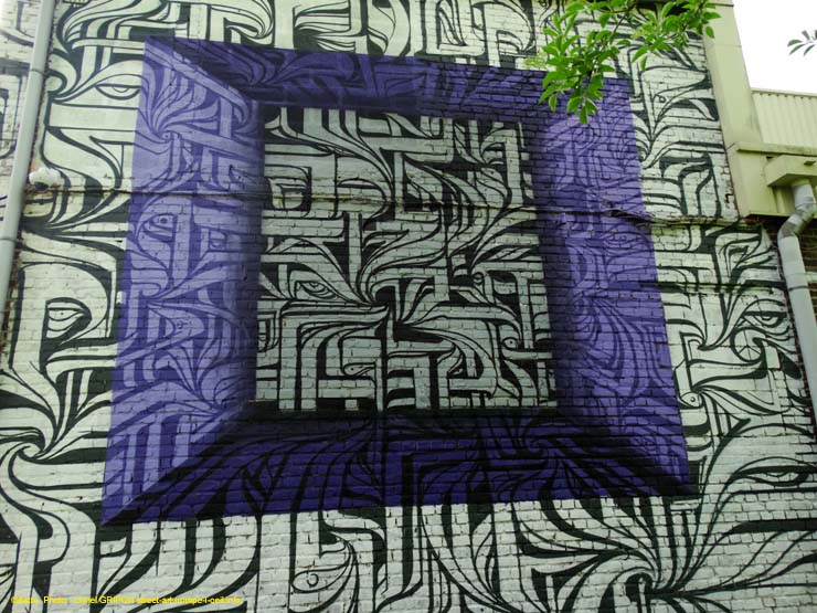 Motif 3D-02