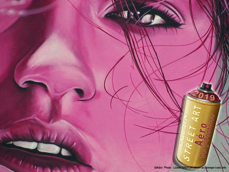 Caps Attack21 – Belle femme