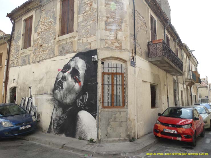 Femme et cigarette