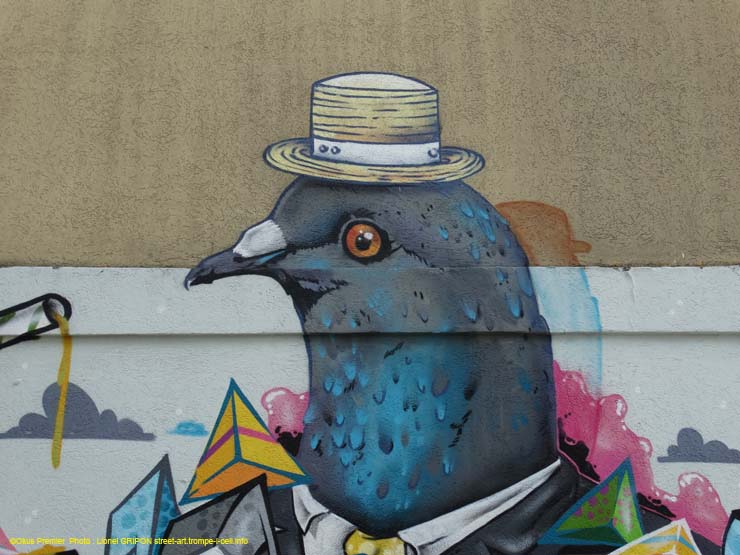 Pigeon au chapeau