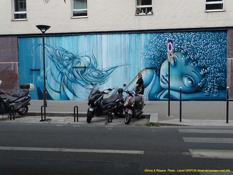 Poupée bleue
