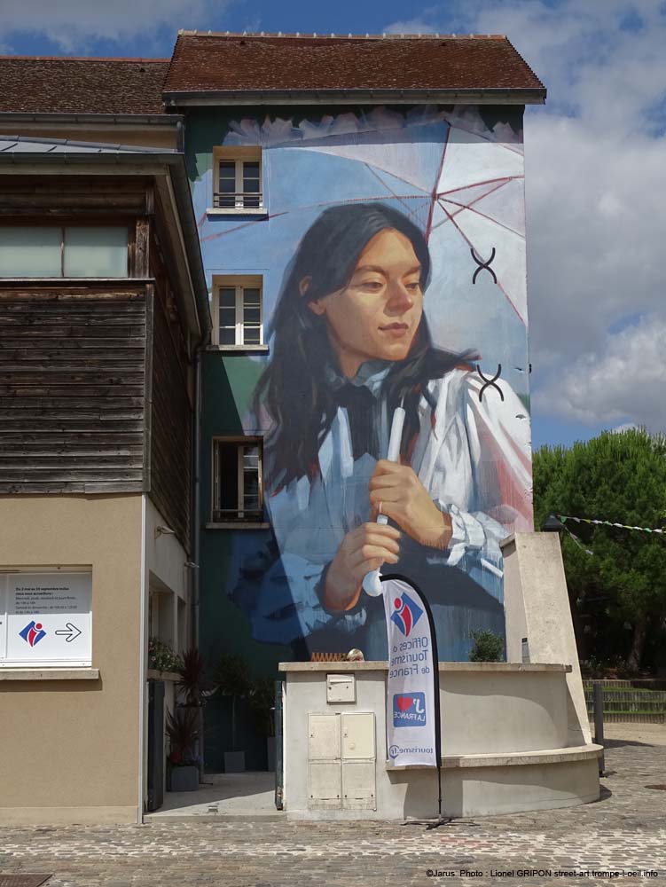 Femme au parapluie