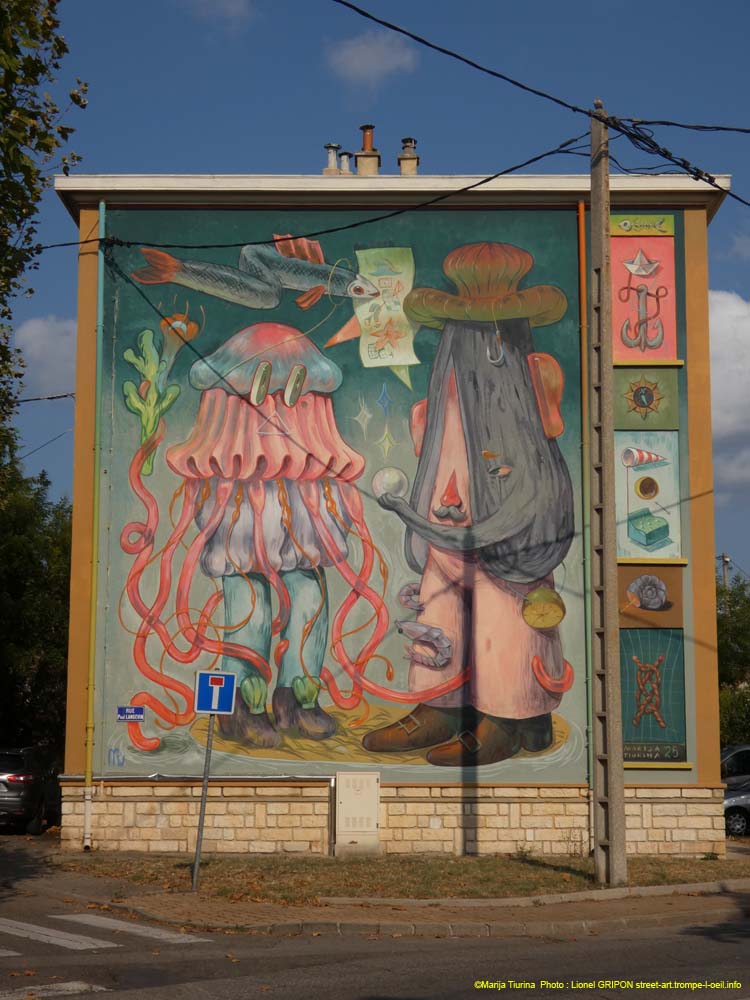 Huître et méduse