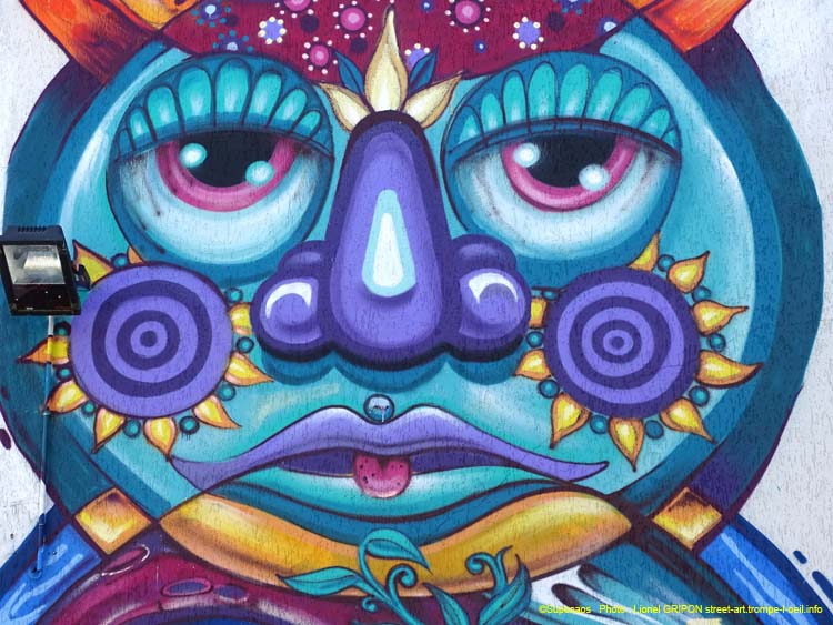 Totem coloré