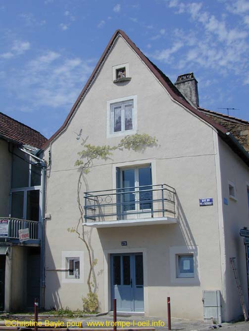 Maison lotoise