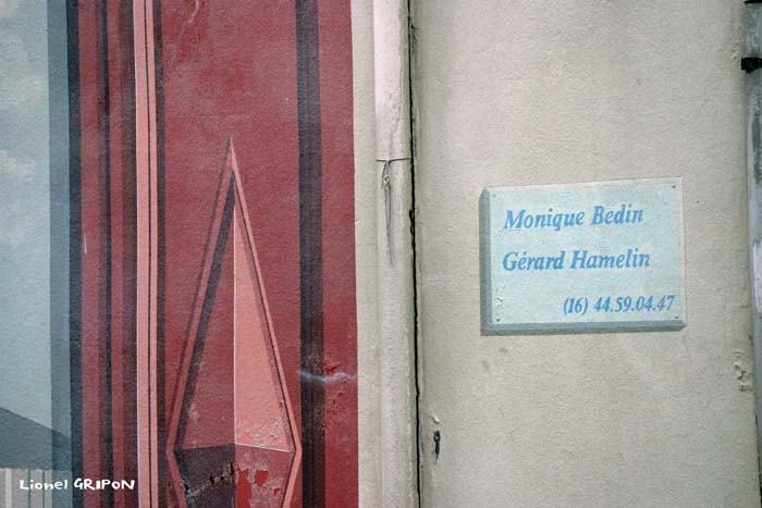 Les MAGASINS