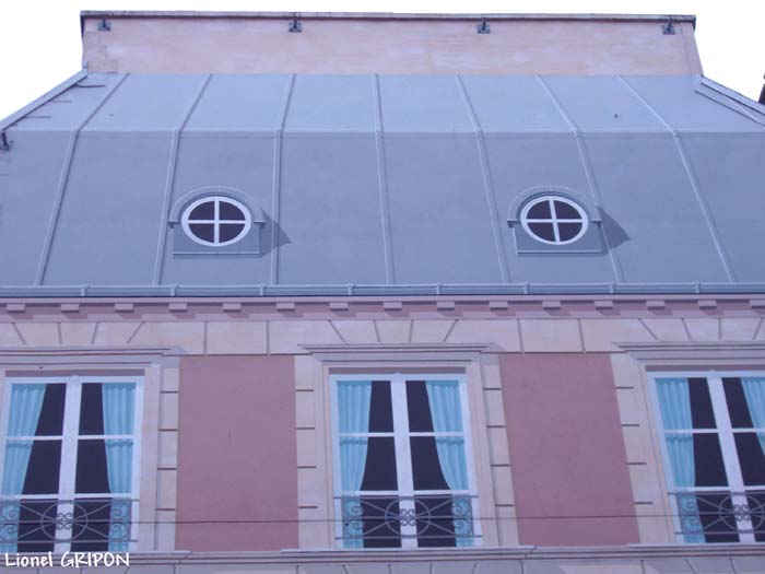 Femme au balcon