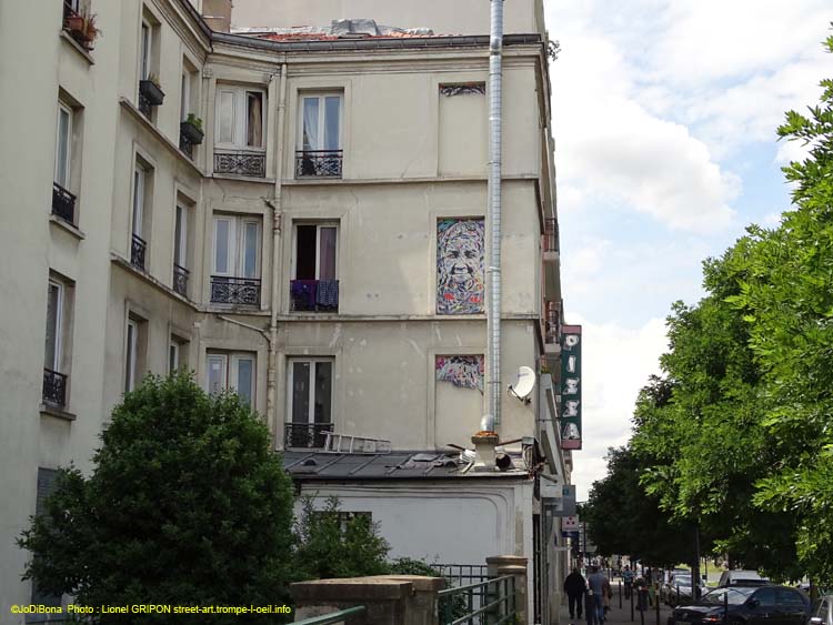 Fenêtre sur rue – Jo Di Bona