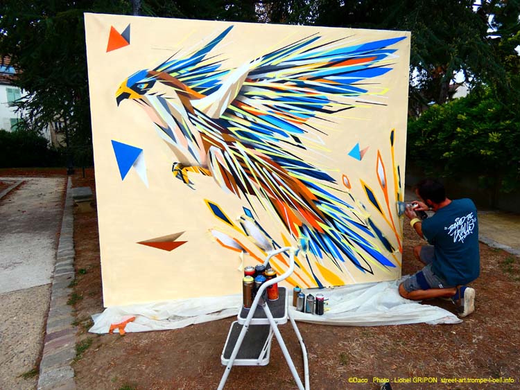 Oiseau en vol