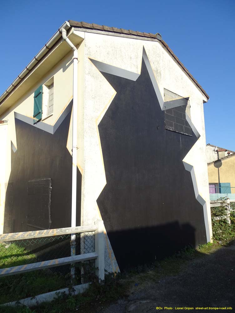 Le Pavillon troué