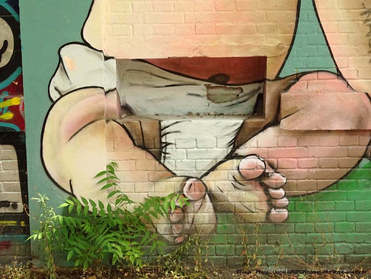 Bébé en couche