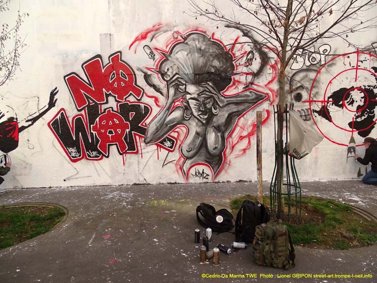 Blacklines25 - Da Marms