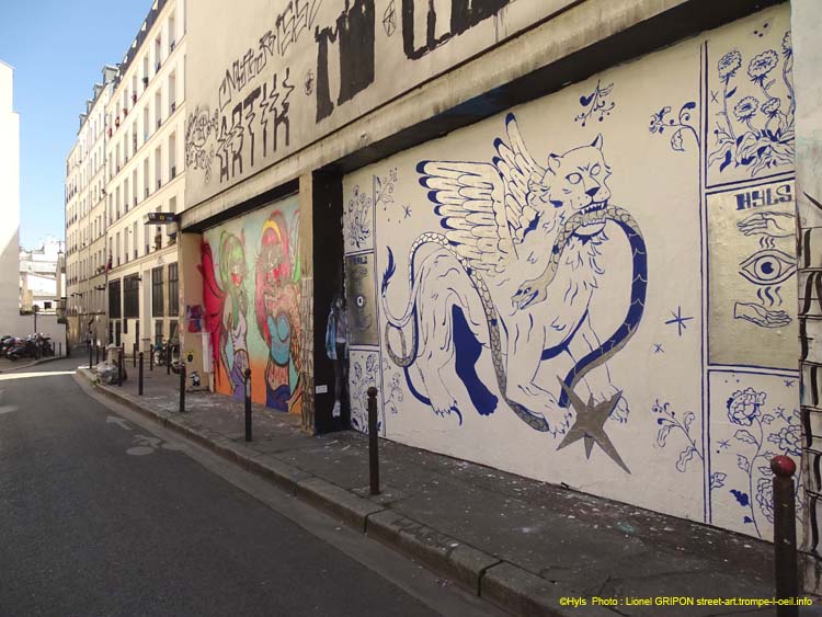 Tigre ailé et serpent