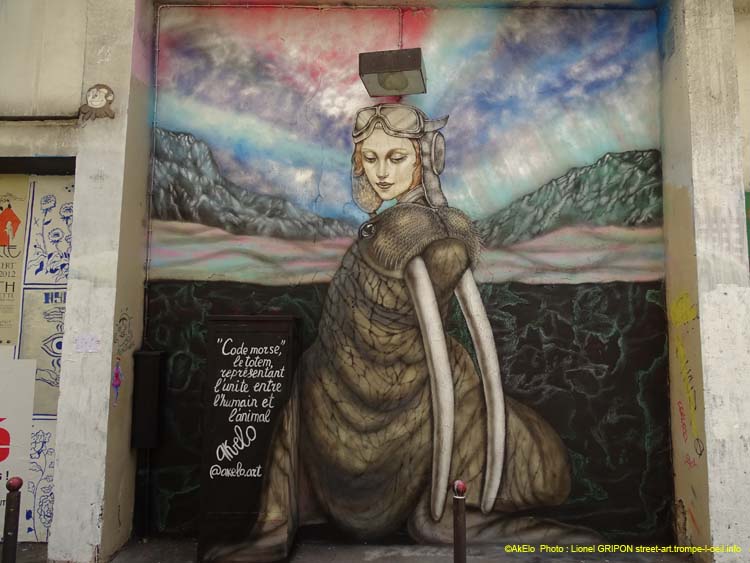 Aviatrice et morse