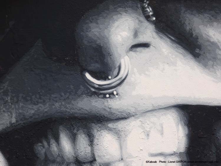 Grosse grimace