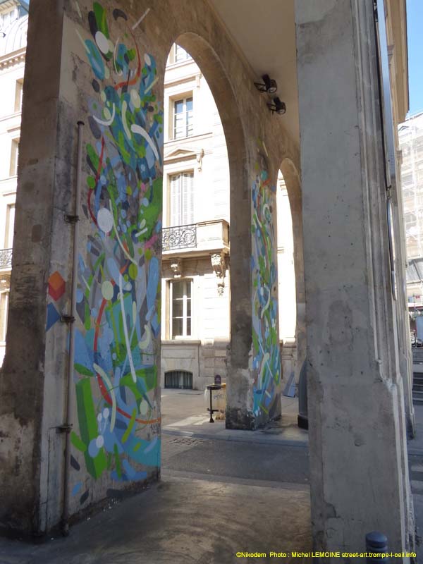 Arches colorés