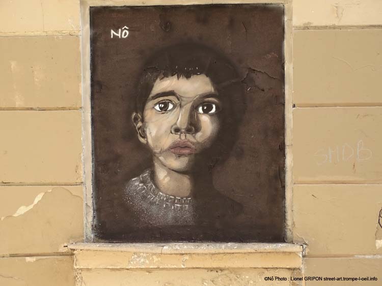 Enfant silencieux
