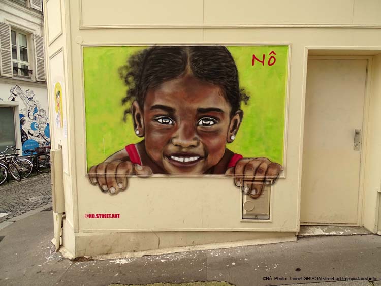 Par la fenêtre