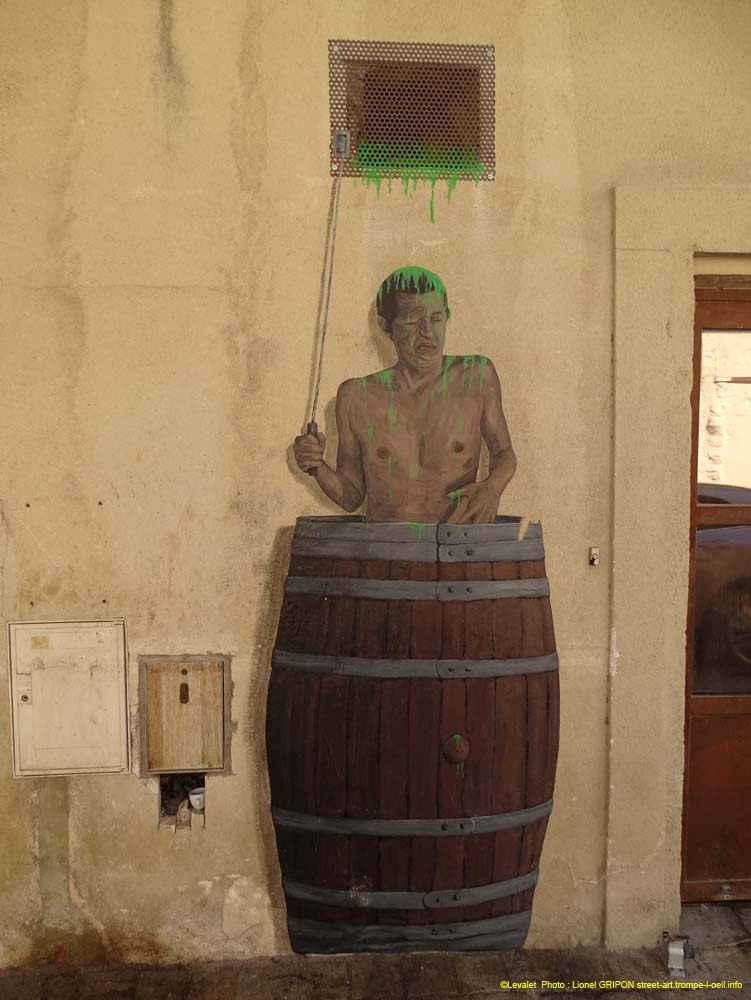 Villeneuve-07 Levalet