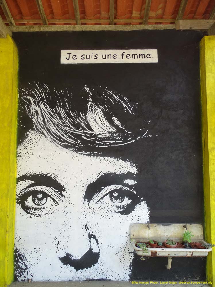 Je suis une femme