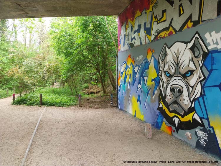 Chien et lettrage