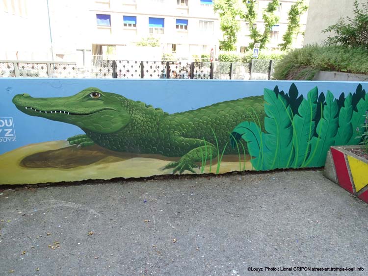 Enfant et crocodile