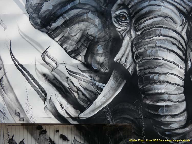 Éléphant et calligraphie