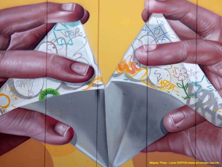 Mains et origami