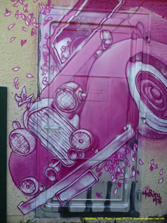 Voiture rose