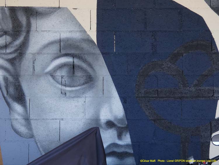 Statues fragmentées