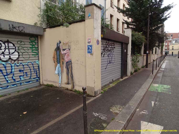 Parle à mon oreille