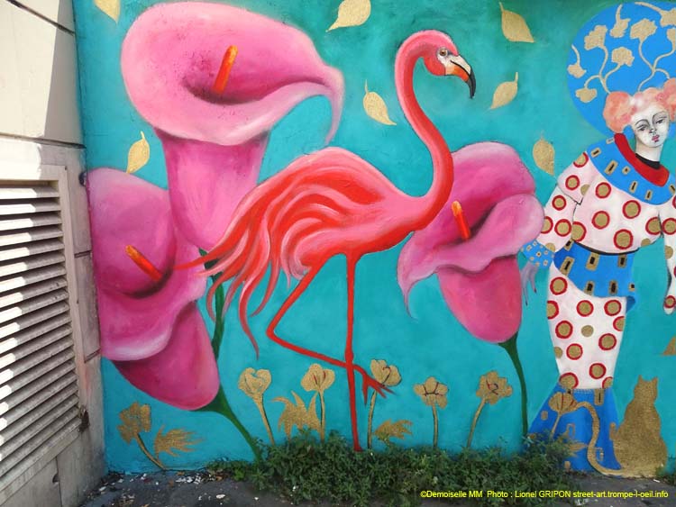 Demoiselles et Flamant