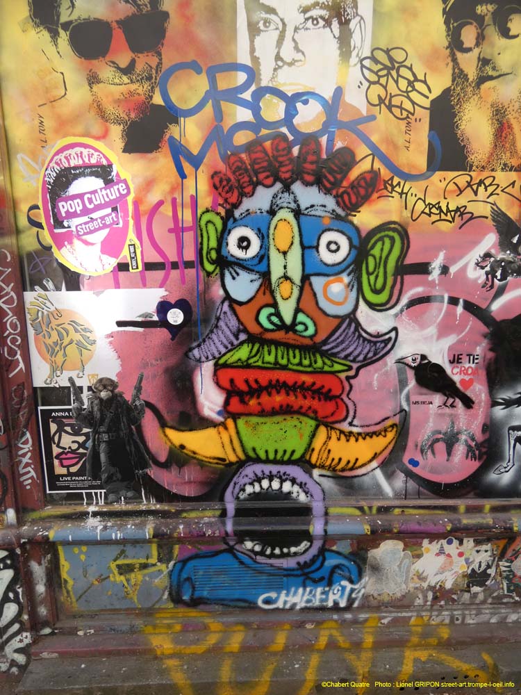 Totem coloré-02