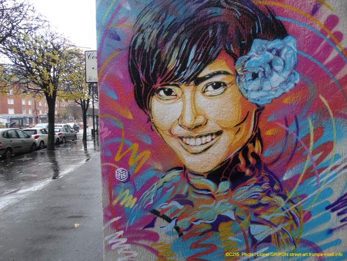 Femme souriante