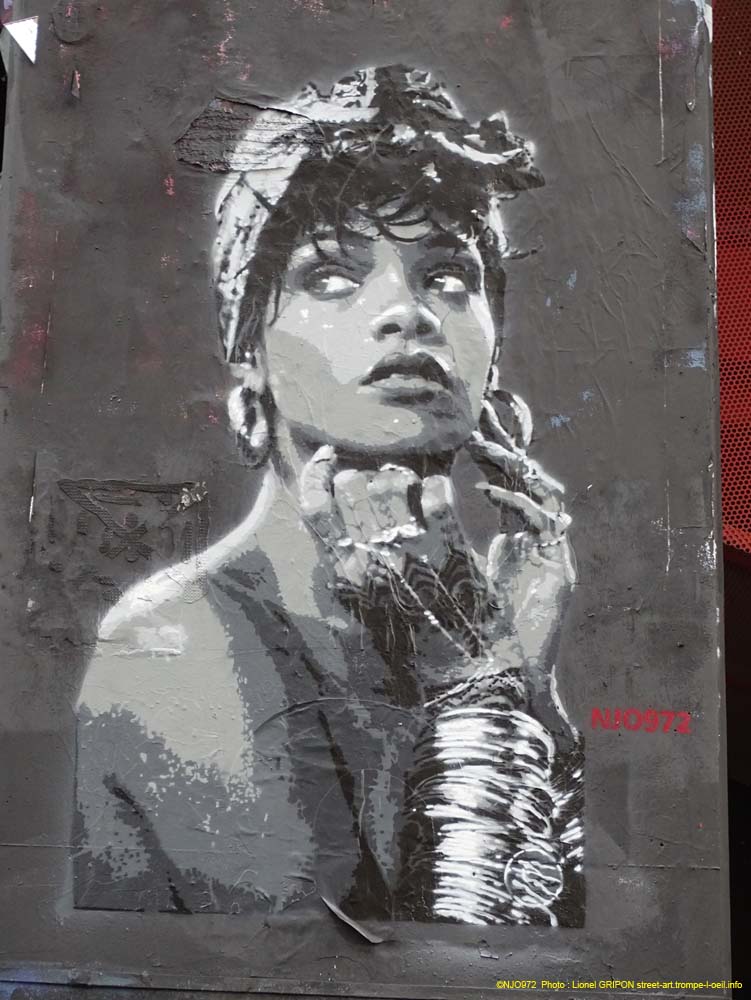 Belle aux bijoux