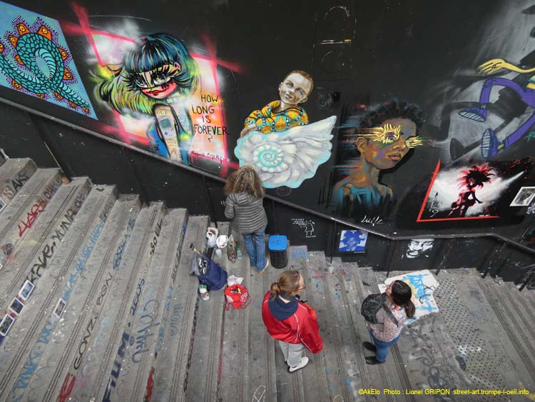 Enfant et coquillage